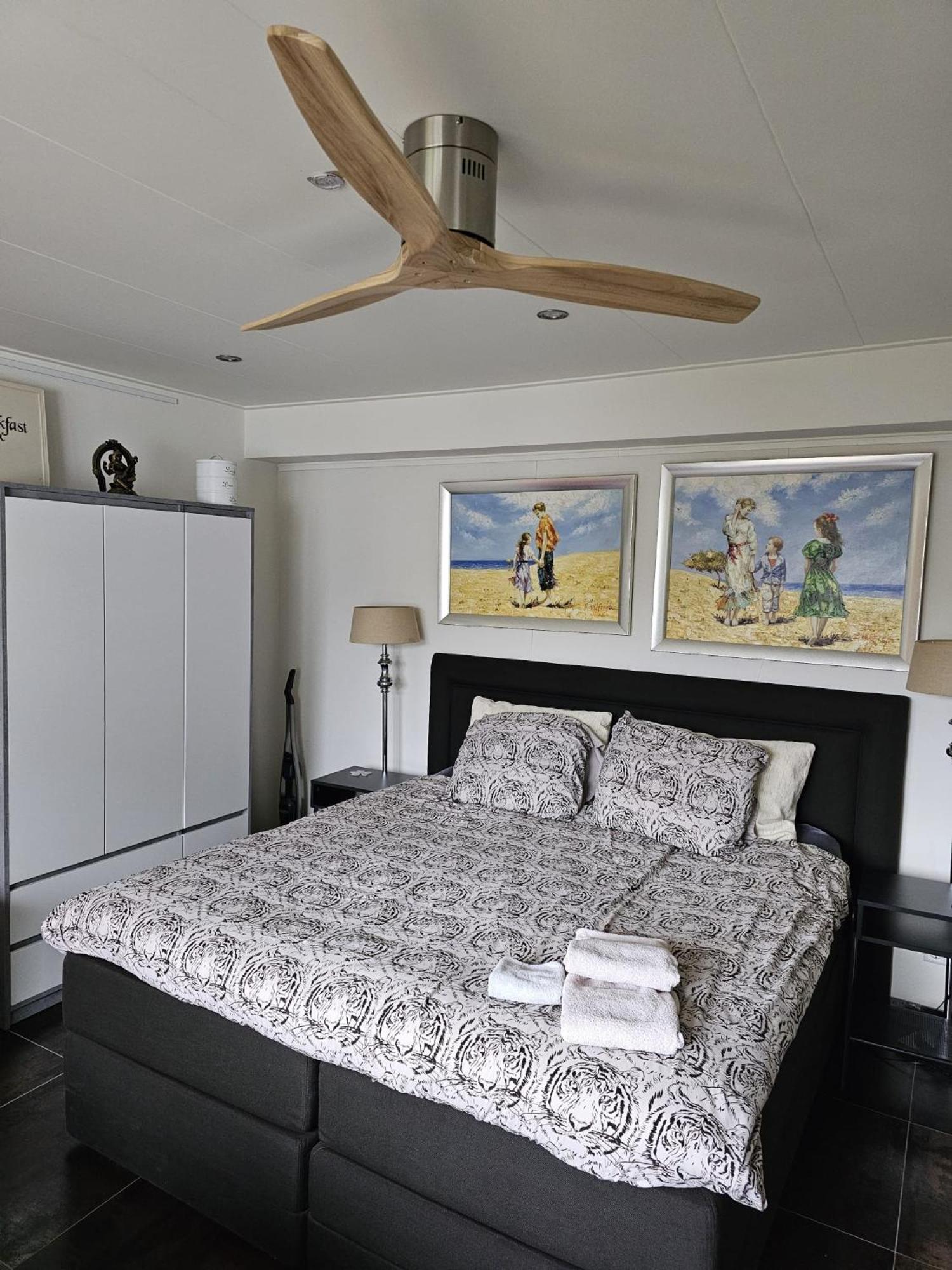 Namastee Aan Zee Bed & Breakfast Vlissingen Eksteriør bilde
